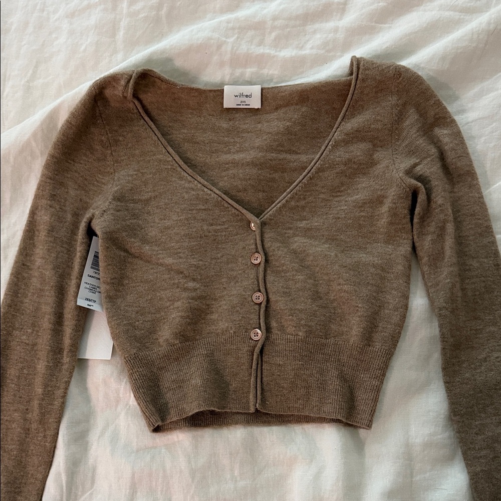 Aritzia Wilfred Tan Sweater